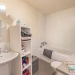 Rent 2 bedroom apartment in Yorkshire And The Humber