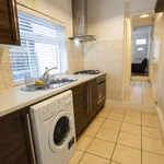 Rent 3 bedroom apartment in West Midlands