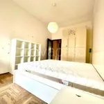 Rent 4 bedroom apartment of 95 m² in Milan