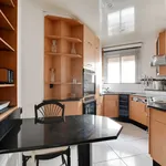 Rent 2 bedroom apartment of 1109 m² in Paris