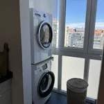 Rent 2 bedroom apartment of 75 m² in lisbon