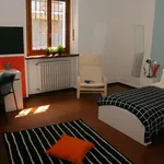 Rent a room in turin