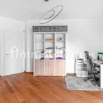 Rent 4 bedroom apartment of 160 m² in Milano