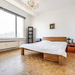 Rent 3 bedroom apartment in Brussels