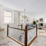 Rent 2 bedroom house in Manhattan