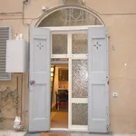 Rent 1 bedroom apartment in Florence