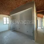 Affitto 3 camera casa di 174 m² in Novara