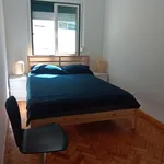 Rent 3 bedroom apartment of 90 m² in Lisbon