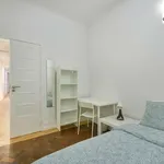 Rent 15 bedroom apartment in Lisbon