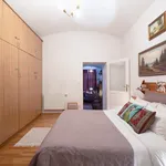 Rent 1 bedroom apartment of 80 m² in Prague