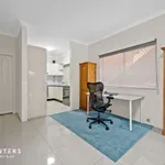 Rent 2 bedroom apartment in  Parramatta