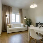 Rent 1 bedroom apartment of 44 m² in Florence