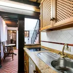 Rent 6 bedroom apartment of 148 m² in Seville