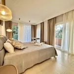 Rent 2 bedroom apartment of 180 m² in Nueva Andalucía