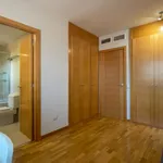 Alquilo 3 dormitorio apartamento de 90 m² en Valdeluz