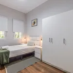 Alquilo 4 dormitorio apartamento de 840 m² en Madrid