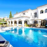 Rent 6 bedroom house of 1115 m² in Marbella