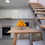 Rent 3 bedroom apartment of 60 m² in Lisbon