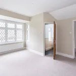 Rent 4 bedroom house in Mole Valley