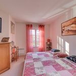 Rent 4 bedroom apartment of 100 m² in Le