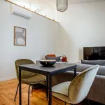 Rent 1 bedroom apartment of 89 m² in lisbon