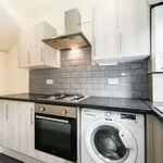 Rent 3 bedroom house in Leeds