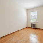 Maison de 699 m² avec 5 chambre(s) en location à Toronto