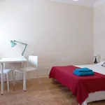 Rent 3 bedroom apartment in Lisbon