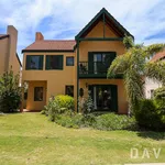 Rent 3 bedroom house of 243 m² in CONNOLLY