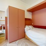 Rent 1 bedroom apartment of 33 m² in Paris