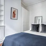 Rent 2 bedroom apartment of 61 m² in paris