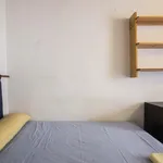 Rent 3 bedroom apartment in Barcelona