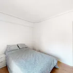 Rent a room of 100 m² in Castelló de la Plana