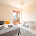 Rent a room of 180 m² in Lisboa