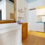 Appartement de 38 m² avec 4 chambre(s) en location à Paris