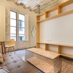 Rent 1 bedroom apartment of 28 m² in Barcelona