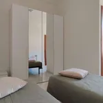 Rent 1 bedroom apartment in milan