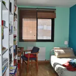 Rent 4 bedroom apartment in Madrid