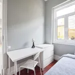 Rent a room in lisbon