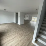 Maison de 1797 m² avec 8 chambre(s) en location à Saint-Jérôme