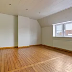 Maison de 235 m² avec 4 chambre(s) en location à Zaventem