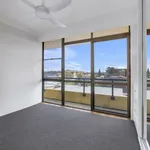 Rent 3 bedroom apartment in Port Macquarie