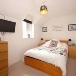 Rent 3 bedroom flat in South West England