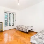 Rent 3 bedroom apartment in Turin