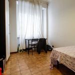 Rent a room of 170 m² in Torino