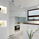 Rent 2 bedroom apartment of 48 m² in Warsaw