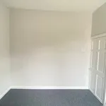 Rent 2 bedroom house in Hull