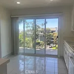 Rent 3 bedroom apartment of 150 m² in newport beach