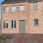 Maison de 350 m² avec 3 chambre(s) en location à Lievegem