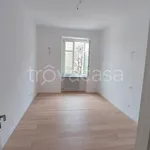 Affitto 5 camera appartamento di 134 m² in Torino